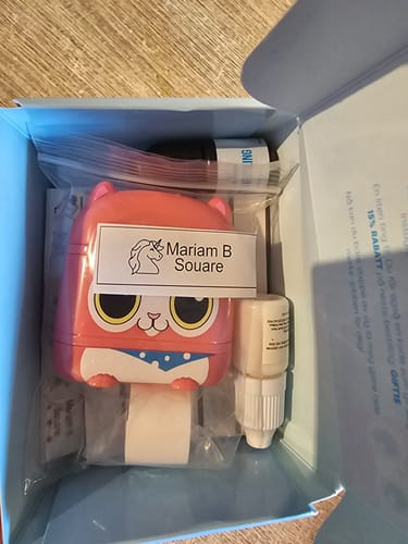 Customer photo review of KiddoStamp - Tilpasset navnestempel