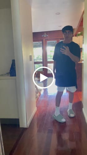 Customer video review of Solid Color Long Cotton Short-sleeved T-shirt