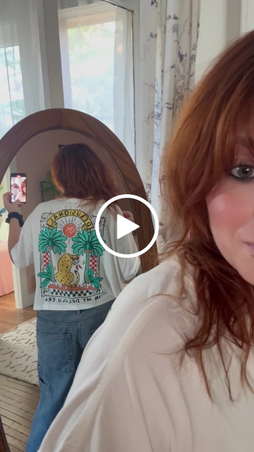 Customer video review of Delusional Modal T-Shirt