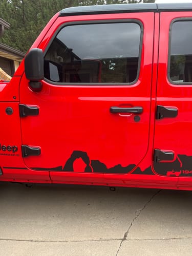 Customer photo review of COVER'D UP DOOR HINGE COVERS JL/JT (2/4 DOORS)