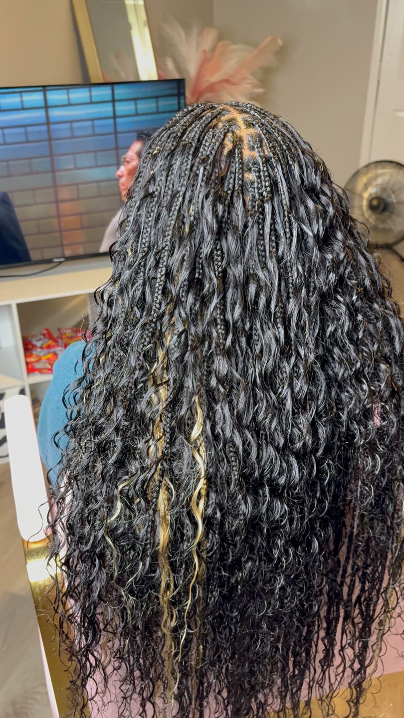 Customer photo review of #27 Honey Blonde Loose Deep Wave Bulk Hair Extensions for Braiding