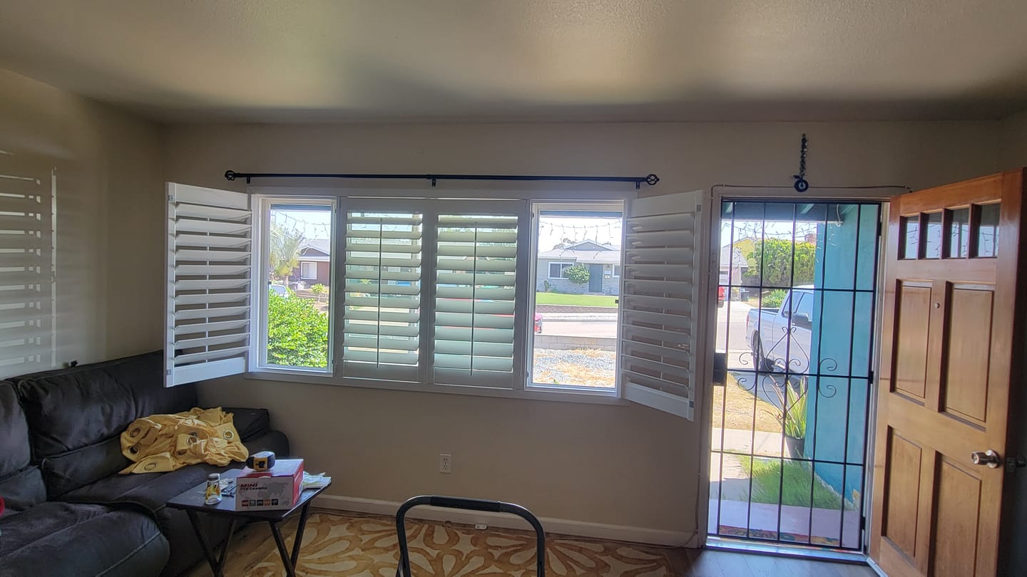 Customer photo review of Economy Polyresin Plantation Shutter