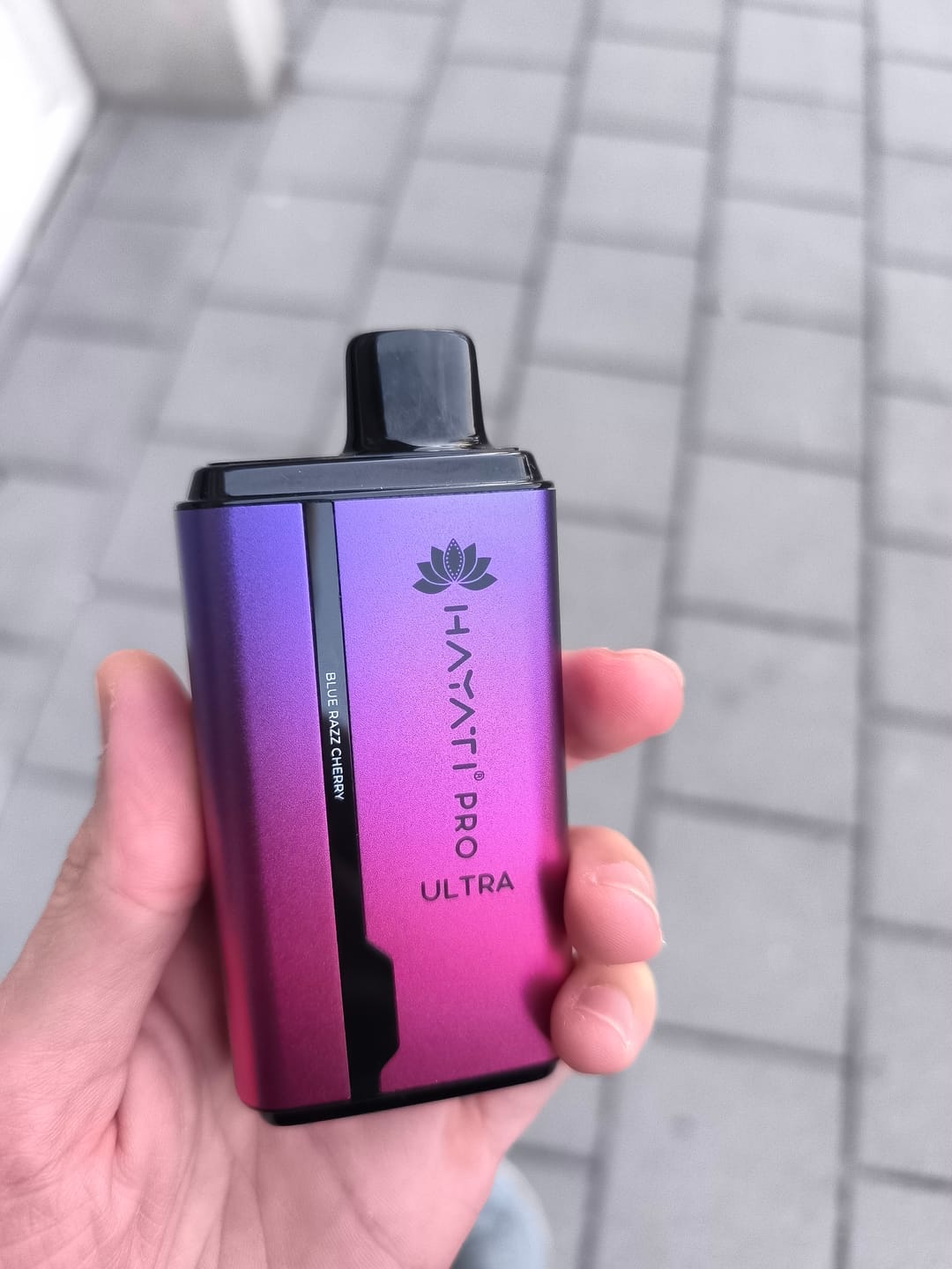 Customer photo review of Hayati Pro Ultra 15000 Puffs Disposable Vape