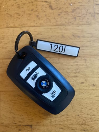 Customer photo review of Kennzeichen Schlüsselanhänger Mini Nummernschild Metall
