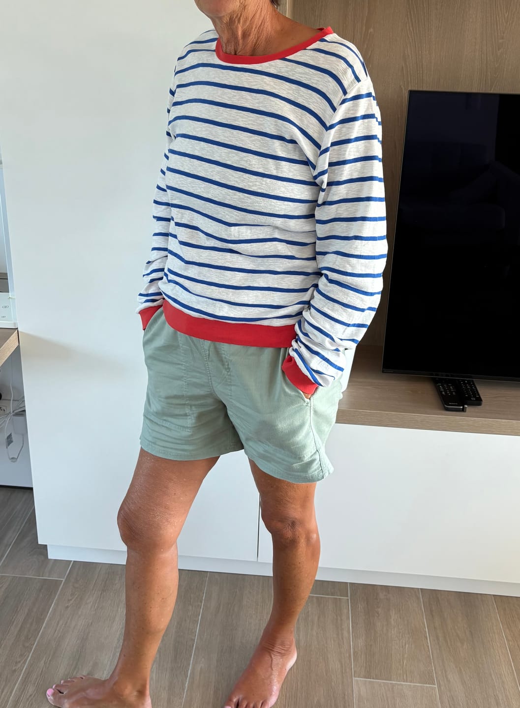 Customer photo review of Jumper Mia - Royal Blue Stripes