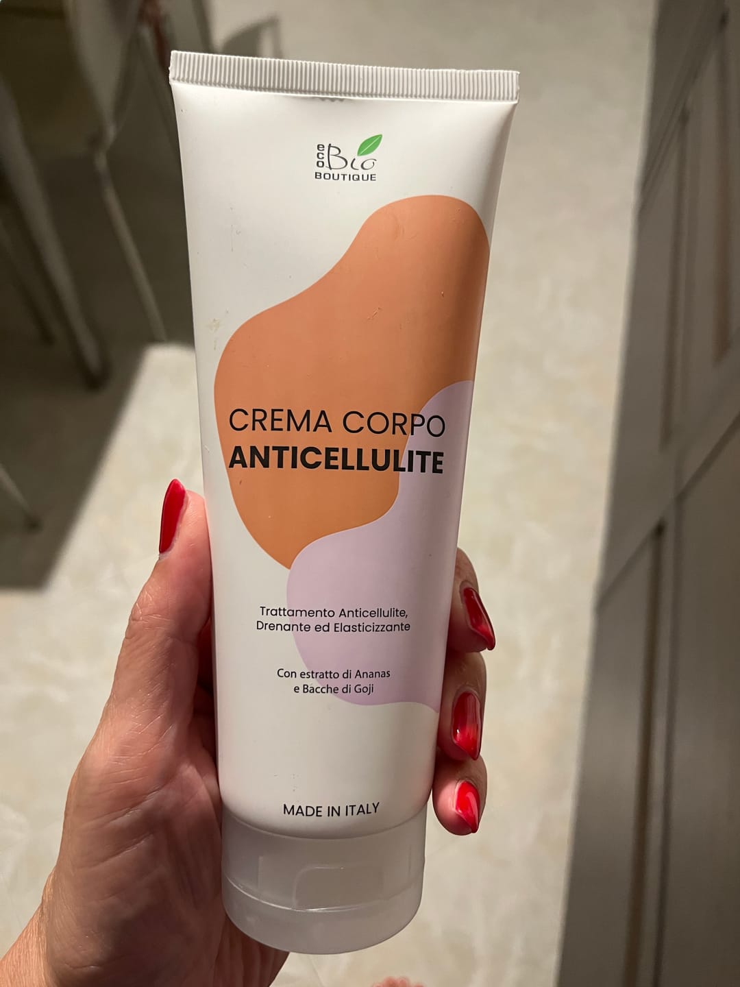 Customer photo review of Crema Corpo Anticellulite