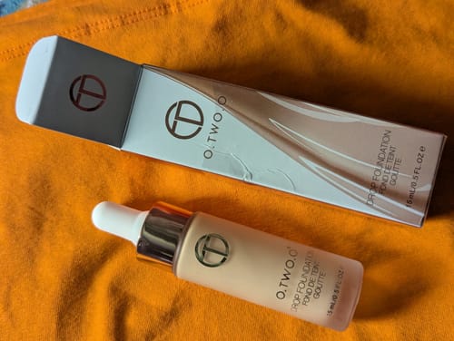 Customer photo review of O.TWO.O LIQUID DROP FOUNDATION