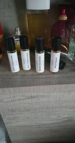 Customer photo review of ROSY TEMPTATION PERFUME OIL