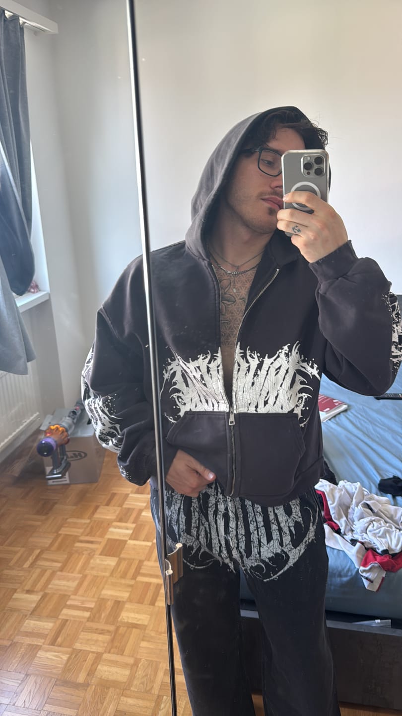 Customer photo review of 5128 - Venom Hoodies