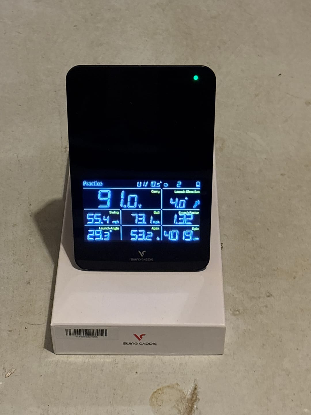 Customer photo review of SC4 PRO Launch Monitor + 3D Driving Range Simulator Breaking Eighty Special