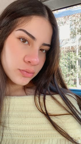 Customer photo review of SWEATER LINA AMARILLO