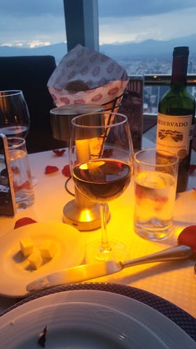 Customer photo review of Cena Romántica