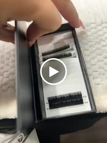 Customer video review of Classic Lashes