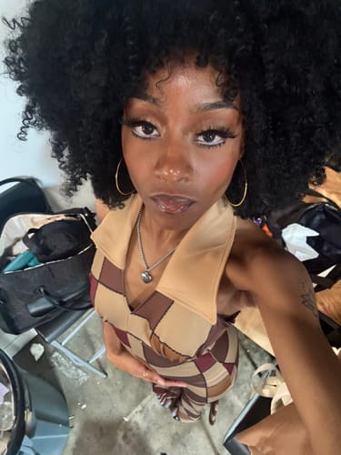 Customer review photo from Briana W.
