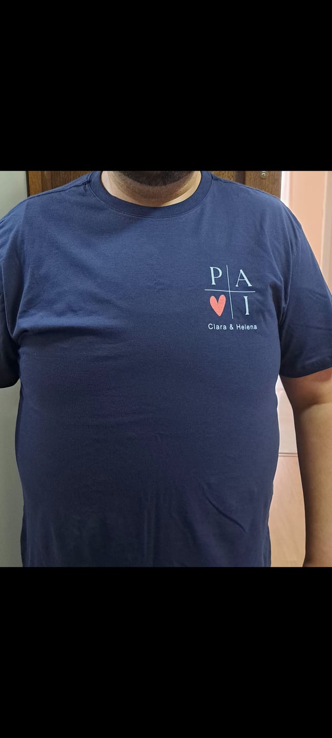 Customer photo review of Camiseta Personalizada AVÔ MINIMALISTA - Algodão 100%