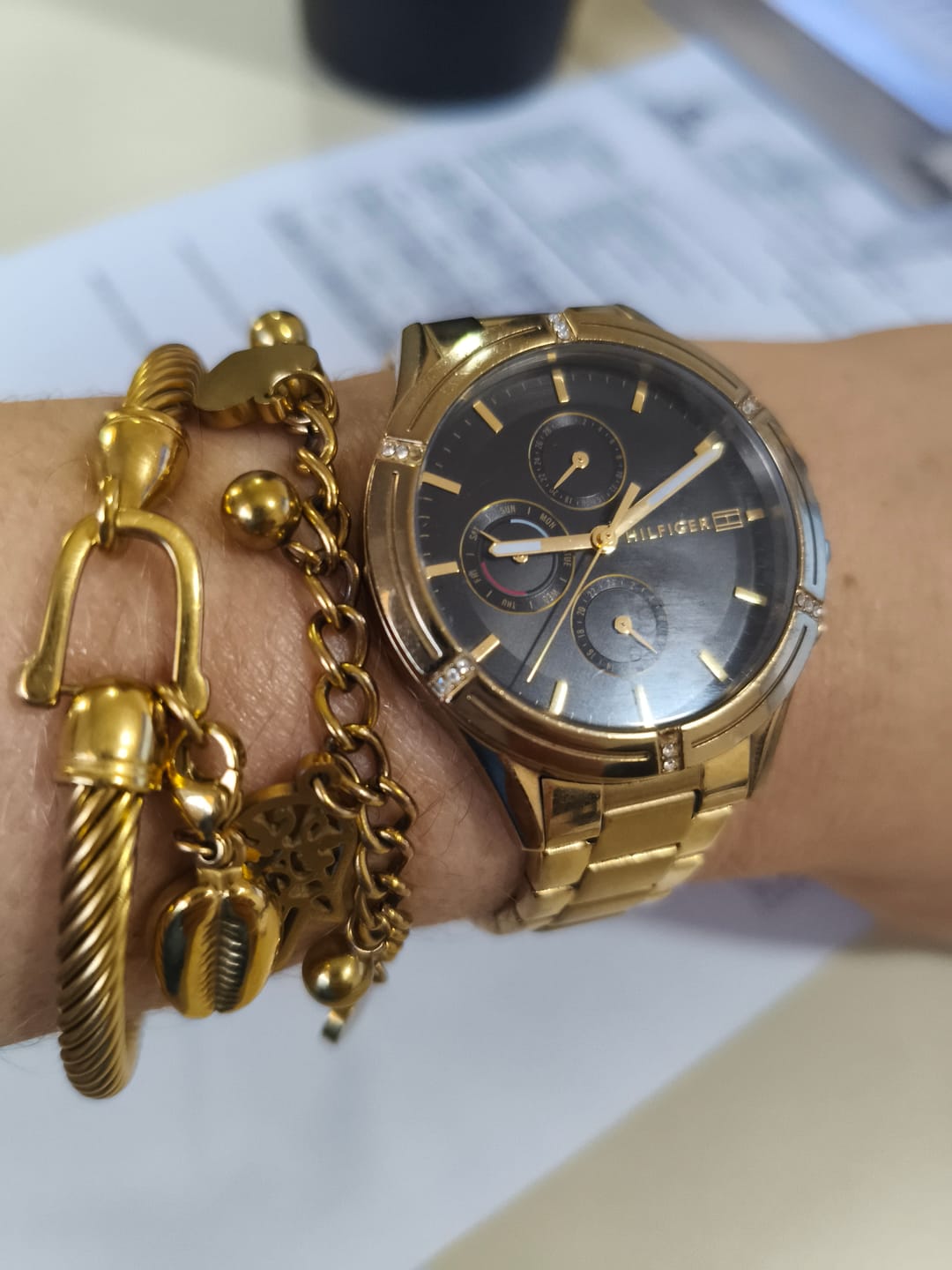Customer photo review of Colar Life Love Coração Banhado em Ouro 18K