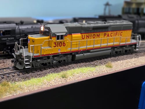 Customer photo review of BLI 9048 EMD SD40, UP 3106, Yellow & Gray, No-Sound / DCC-Ready, HO