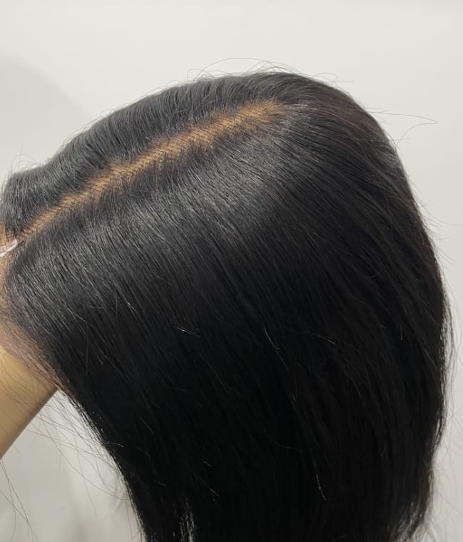 Customer photo review of Wavymy Yaki Straight Layered Cut Silky Bob Wig Upgrade 9x6 T-Part Lace Wig Pre-Plucked Wear Go Glueless Wigs 180% Density