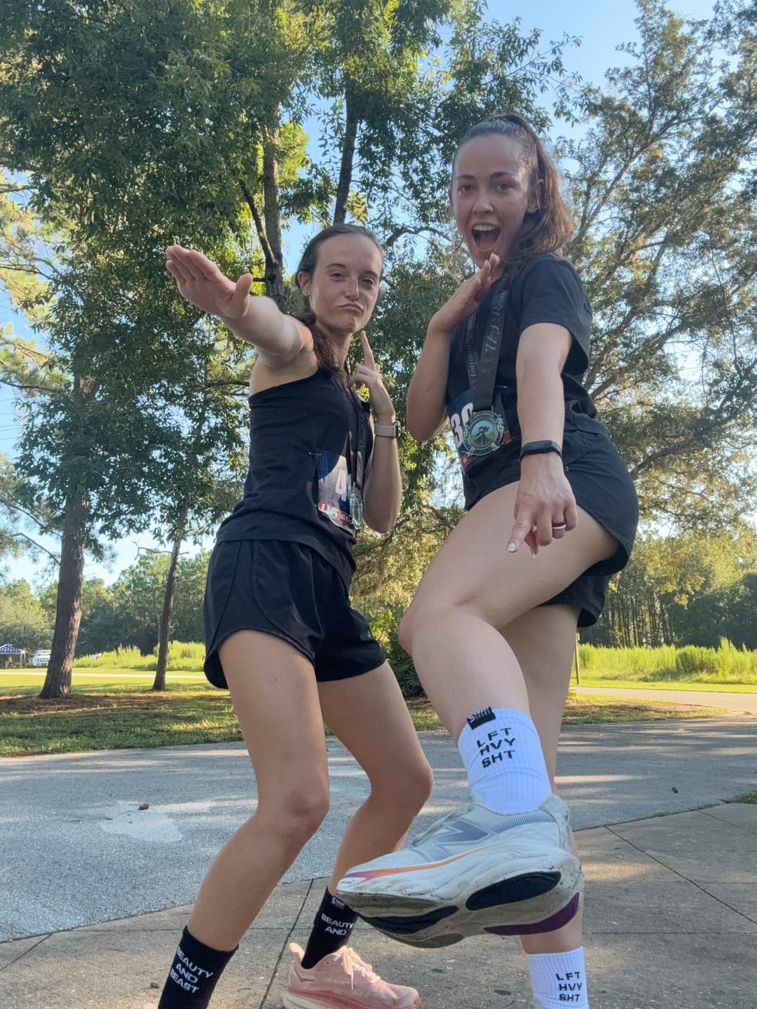 Customer photo review of Pretty Girls Squat ™ - Crew Workout Socks