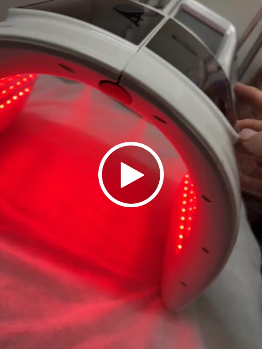 Customer video review of 7 Colours LED Light Therapy Facial Skin Rejuvenation