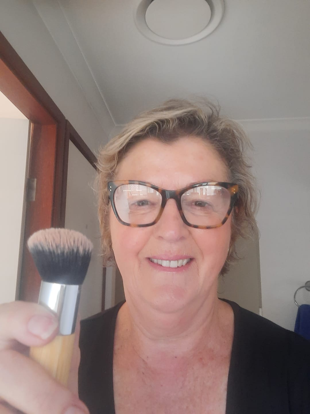 Customer photo review of Kabuki Brush