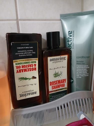 Customer photo review of Rosemary Hair Growth Shampoo