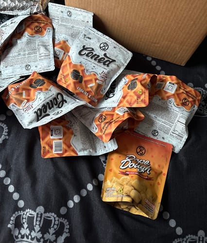 Customer photo review of CONED - COOKIES & CREAM 2-PACK