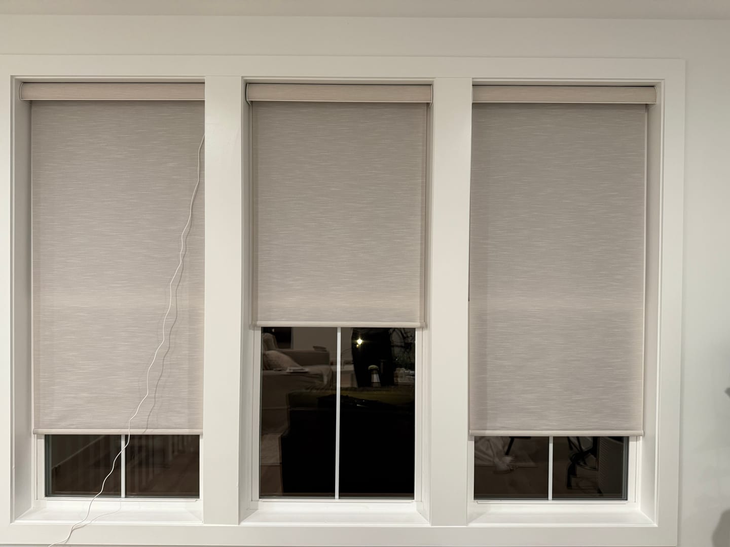 Customer photo review of SmartWings Motorized Light Filtering Roller Shades 70% Blackout Essential
