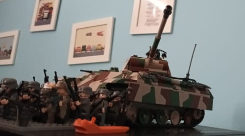 Customer photo review of Panther Tank (Camo) | 2136 PCS