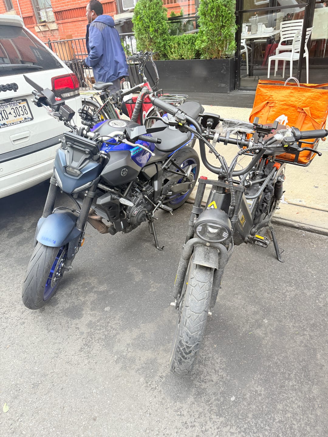 Customer photo review of 2025 Version AQ177 Pro Max 52V Dual Motor Ebike