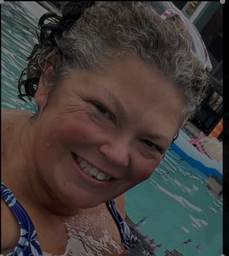 Customer photo review of Instant Dye Shampoo