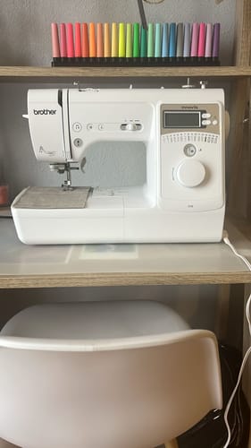 Nadège C. review of BROTHER Innovis A16 image 1 out of 1