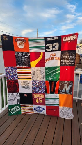 Customer photo review of Project Repat T-Shirt Quilt
