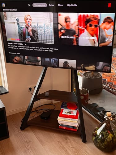 Customer photo review of Eiffel FT65 TV Stand