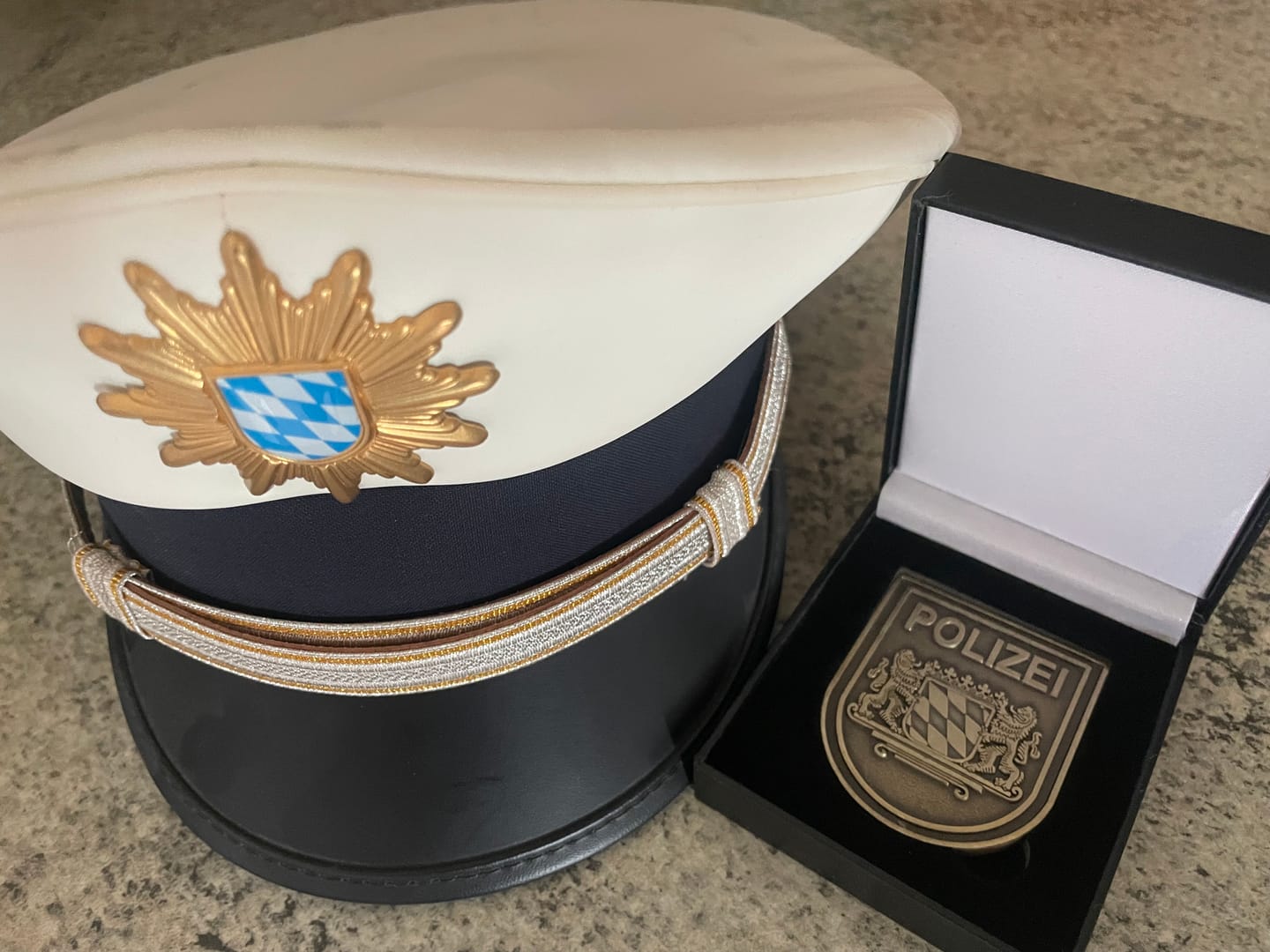 Customer photo review of Polizei Deutschland Wappen Coins
