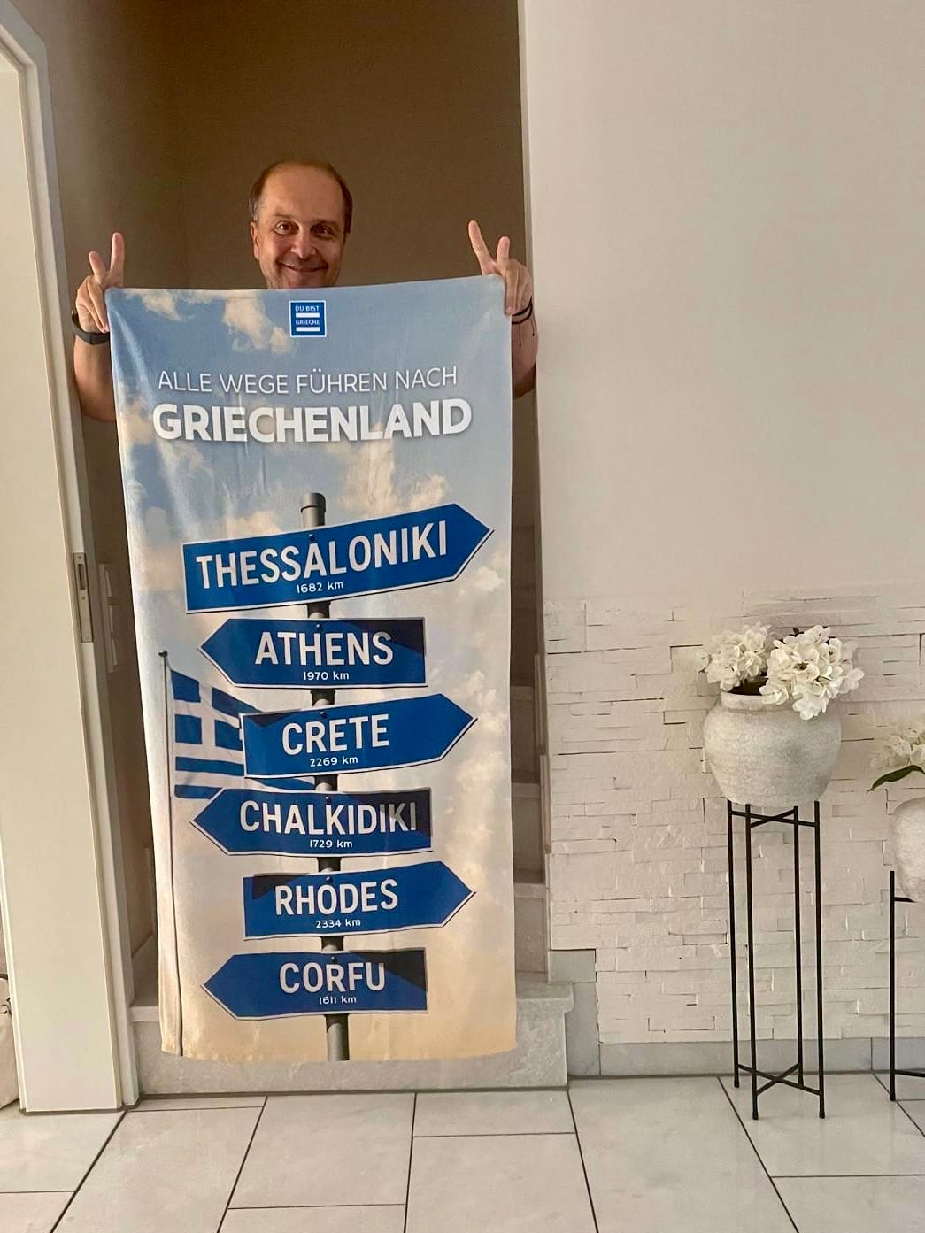 Customer photo review of Alle Wege führen nach Griechenland – Strandtuch