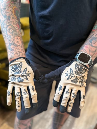 Customer photo review of Jobstopper | Gravity Gloves