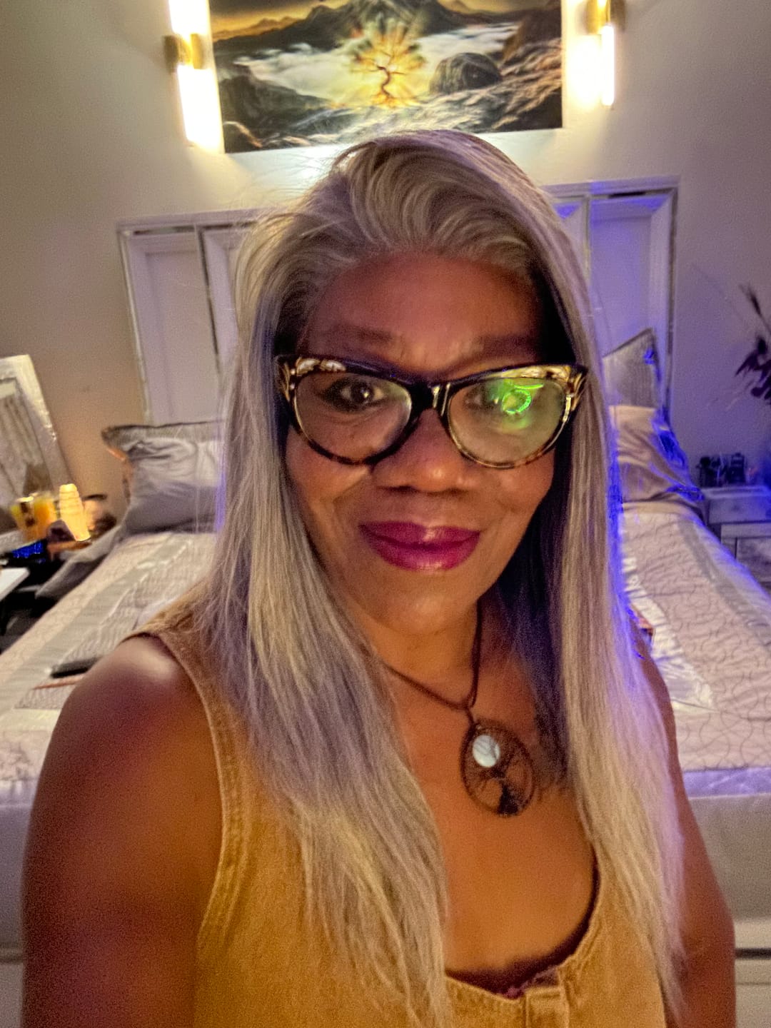 Customer photo review of Luvwin 5x5 Closure Salt & Pepper More Salt Highlight Front Glueless Straight Wig