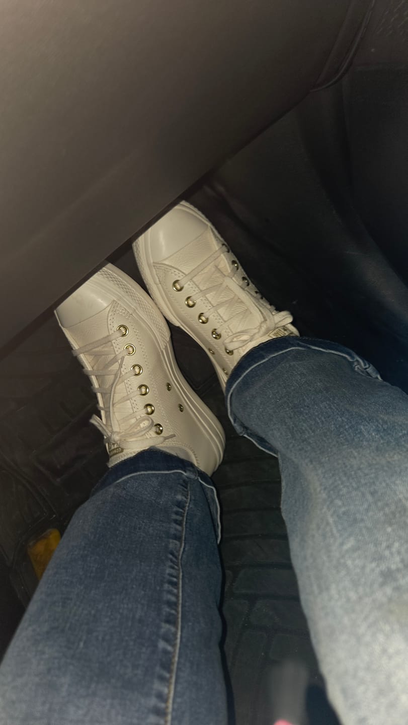Customer photo review of Zapatilla Converse Chuck Taylor Lift Mujer Blanco