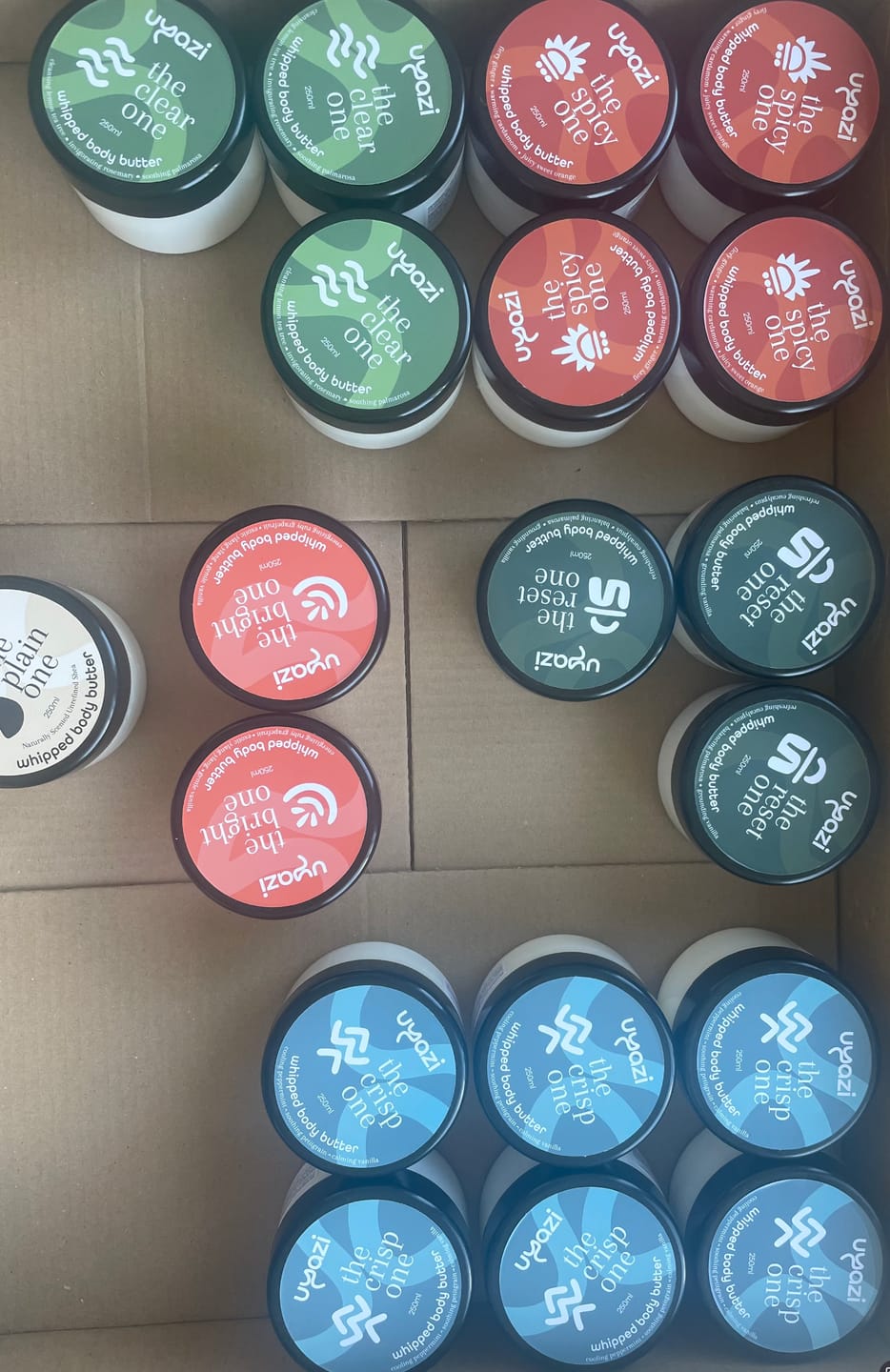 Customer photo review of 50 g Cosmetic Jar (50 mm neck) - Natural with Black Lid