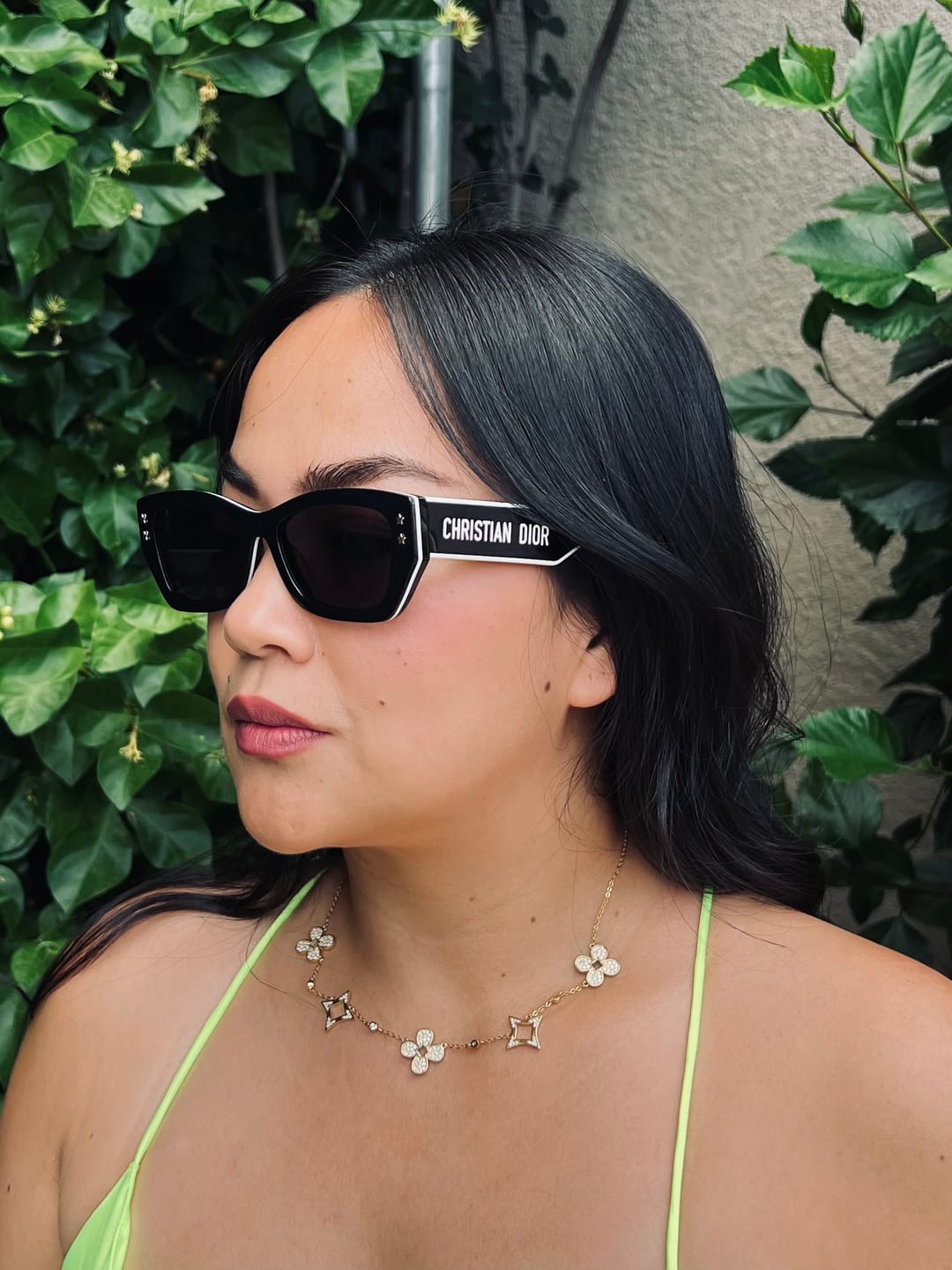 Customer photo review of Stella Ventura Necklace