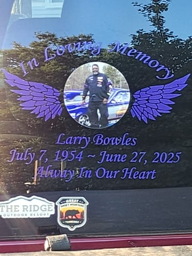 Linda B. review of Custom In Loving Memory Decal with a Photo Inlay and Wings image 1 out of 2