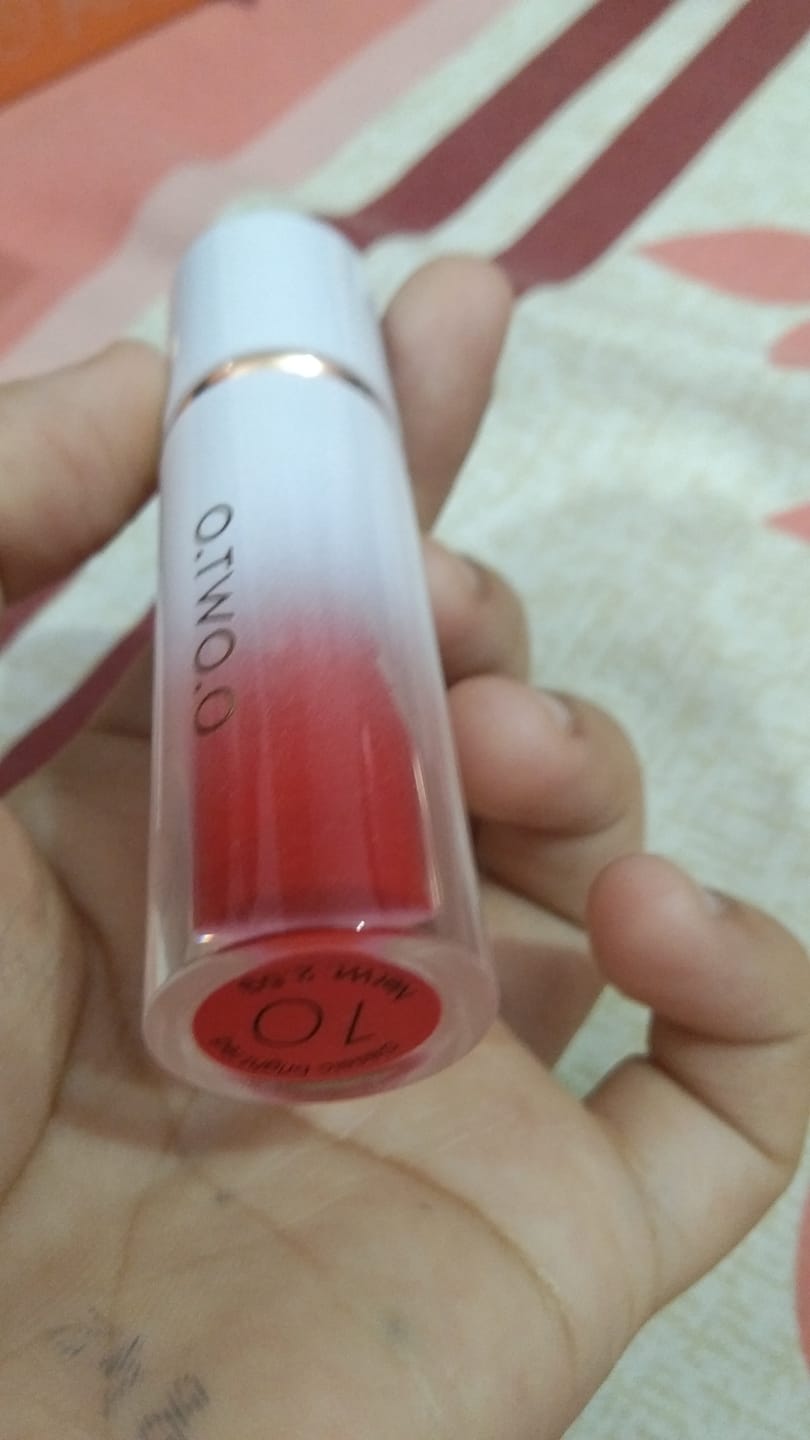 Customer photo review of O.TWO.O MISTY CREAMY VELVET LIP MUD