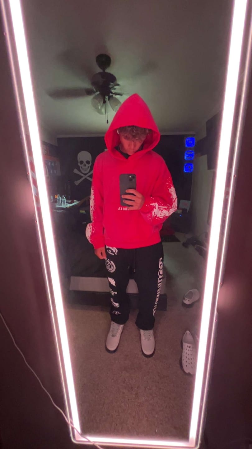 Customer photo review of 5143 - Cyclone Hoodies