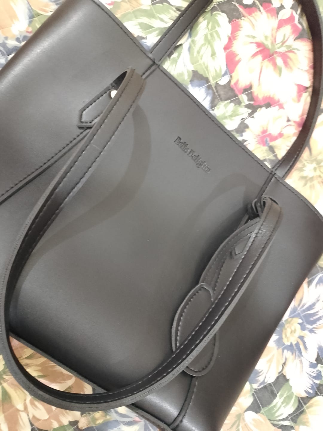 Customer photo review of Black Belle The Tote Bag