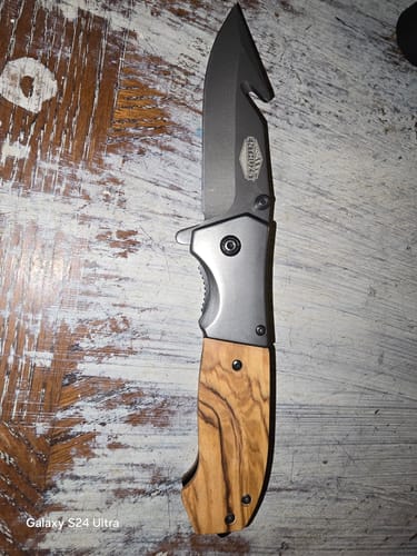 Customer photo review of HOLY GRAIL™ POCKET KNIFE
