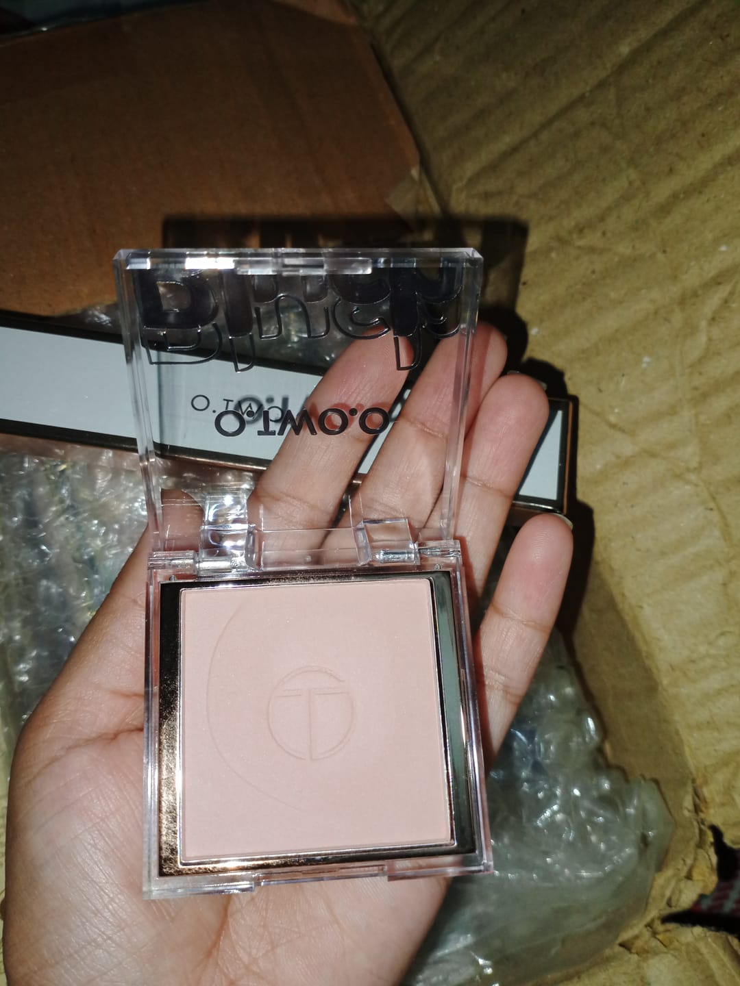 Customer photo review of O.TWO.O SILKY GLOW POWDER BLUSH