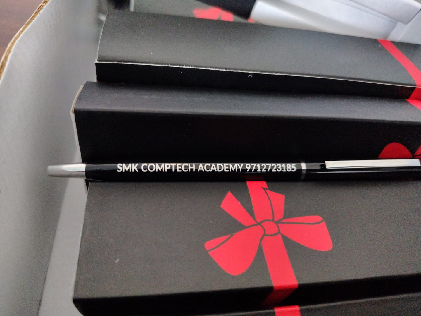 Customer photo review of Premium Metal Pen | Best Corporate Gift | PrintMine.in