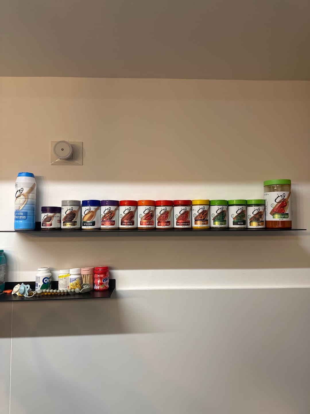 Customer photo review of מדף צף אלגנטי עשוי אלומיניום KAV