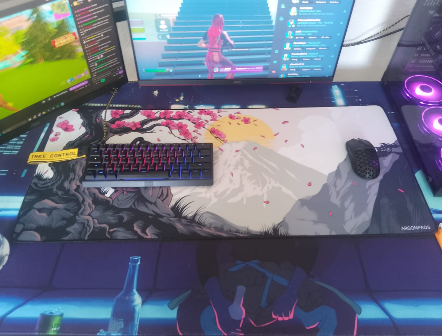 Customer photo review of SAKURA ─ SPEED ǀ GAMING MOUSEPAD